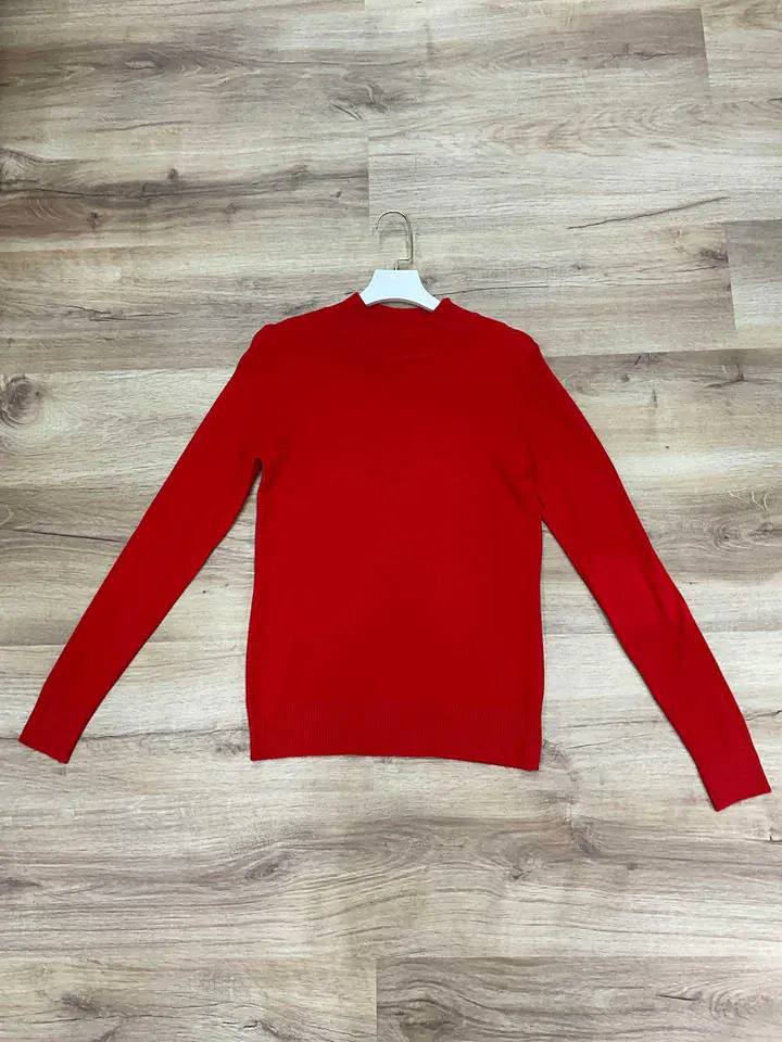 Pullover rosso a maniche lunghe con collo rotondo, modello F3261 rosso
