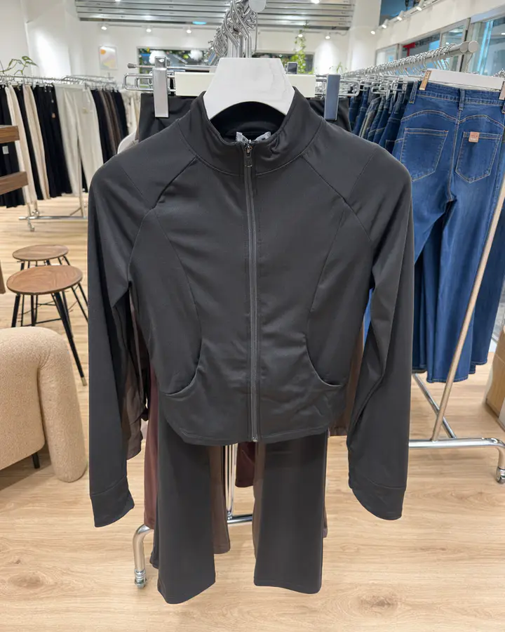 Modello JC1017 nero