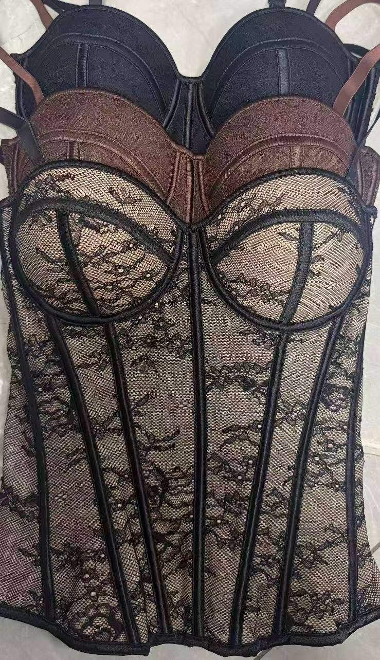Body effetto corsetto in pizzo