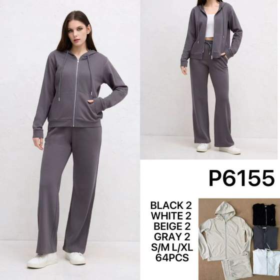 Completo felpa con cappuccio e pantaloni larghi