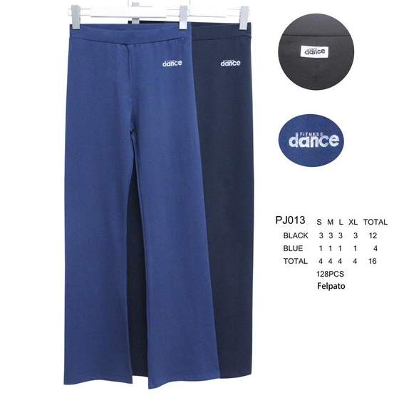 Pantaloni svasati felpati con scritta ricamata