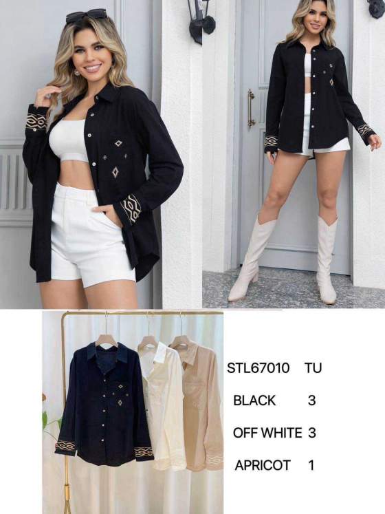 Camicia da donna con bottoni e dettagli geometrici