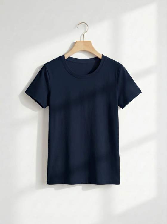 T-shirt blu navy a maniche corte con girocollo