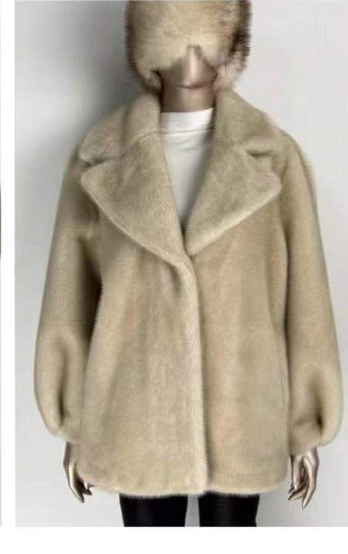 Cappotto donna con ampio rever