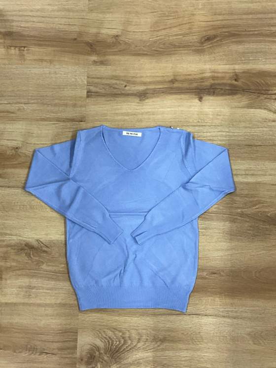 Maglia azzurra a maniche lunghe con scollo a V