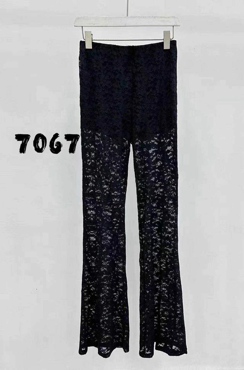 Pantaloni a zampa in pizzo