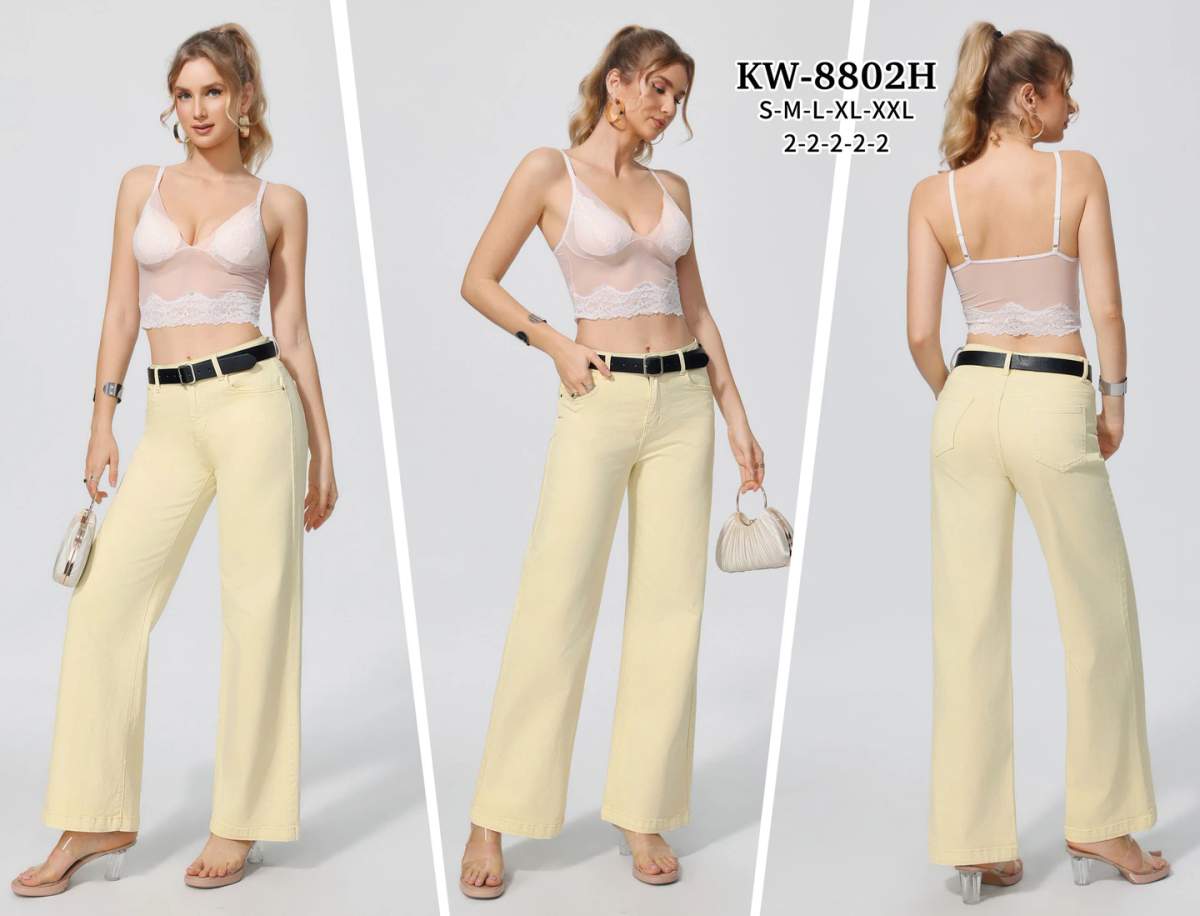 Top corto con pizzo