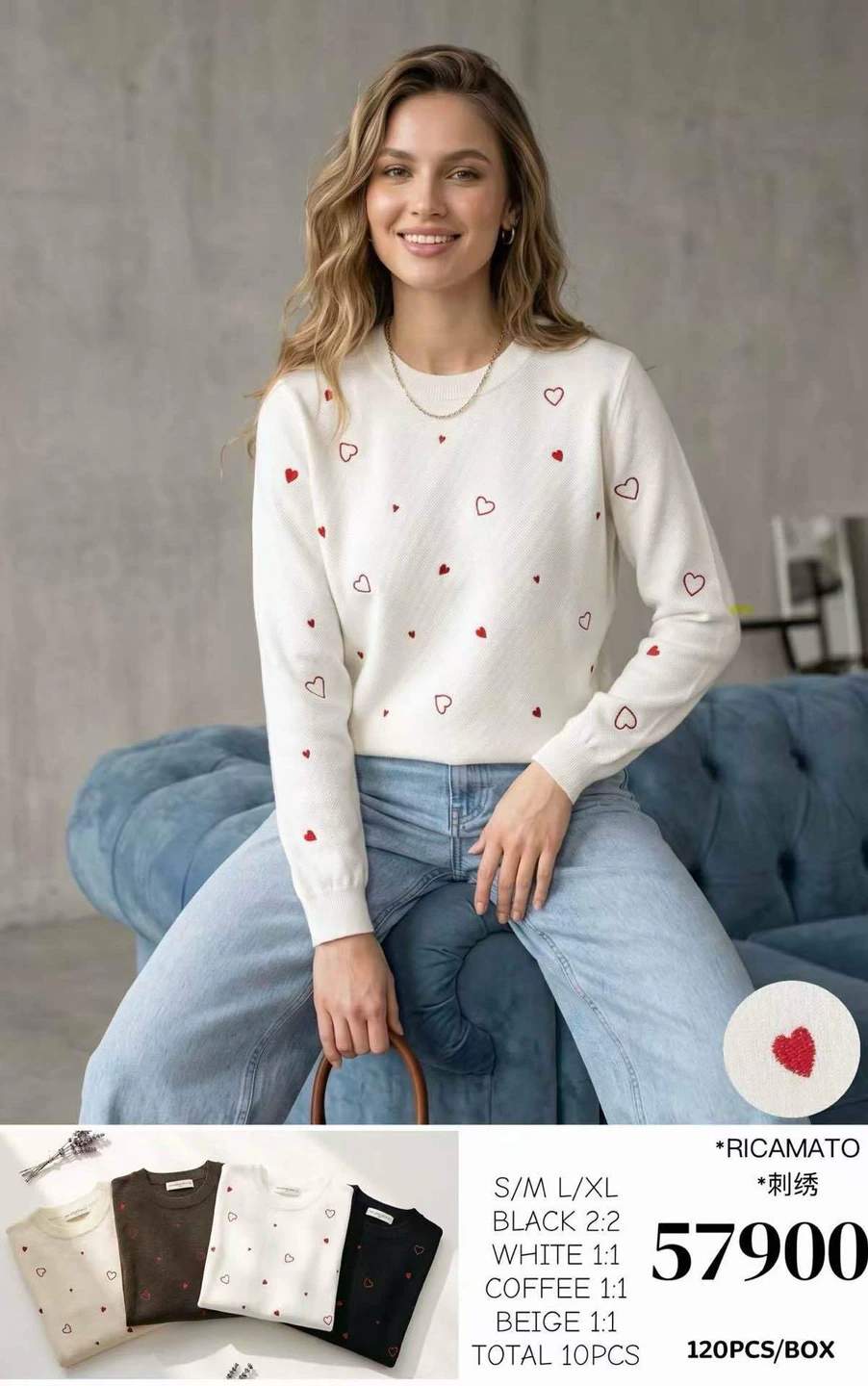 Maglione girocollo con cuori ricamati