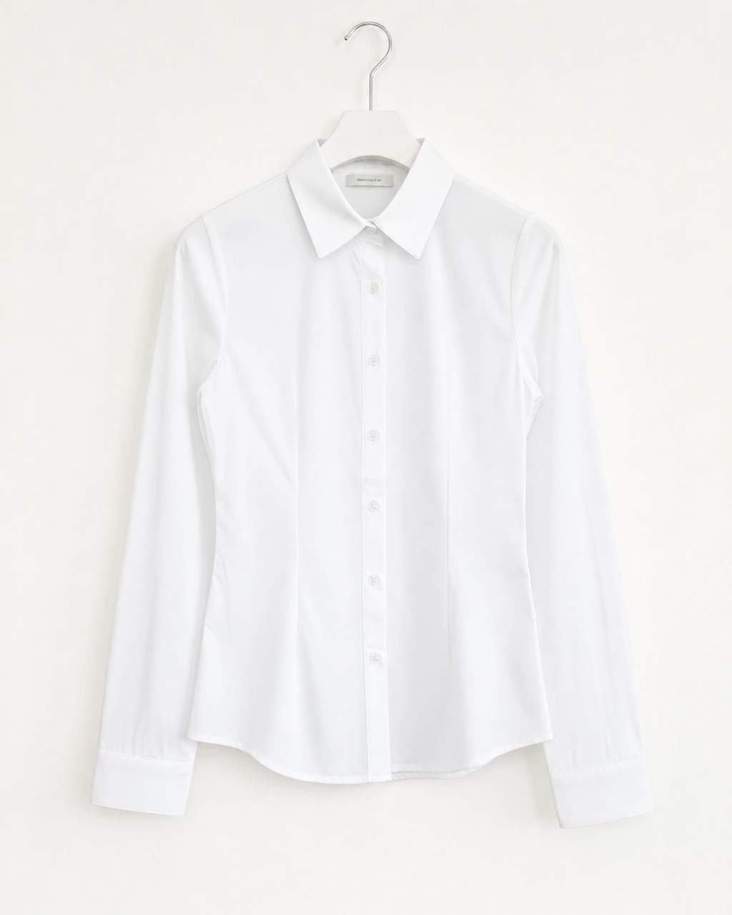 Camicia bianca a maniche lunghe