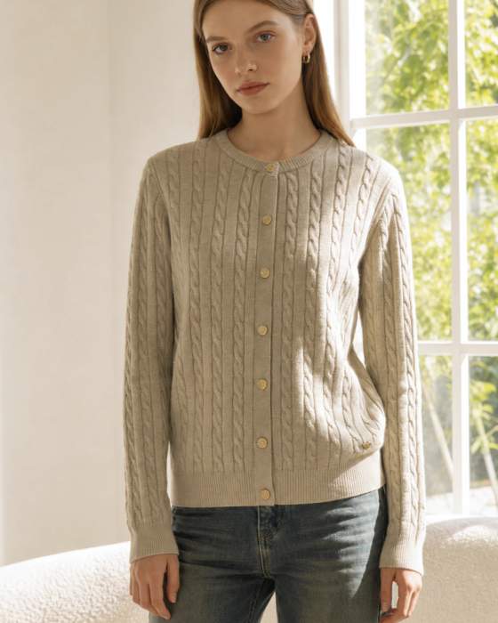 Cardigan donna a trecce con bottoni
