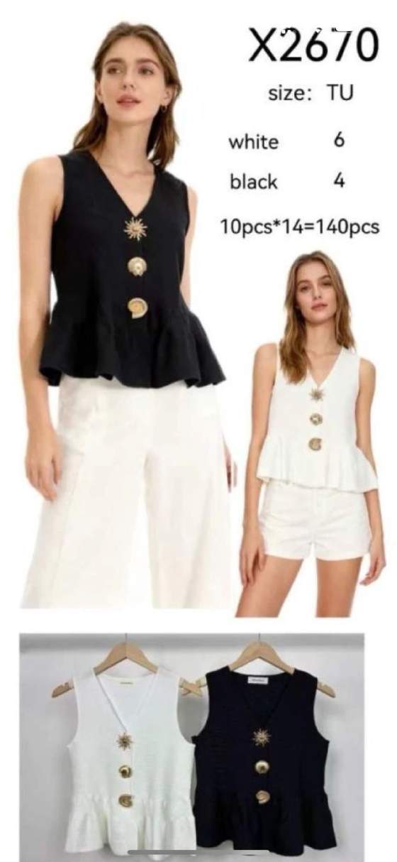 Top smanicato con scollo a V e volant