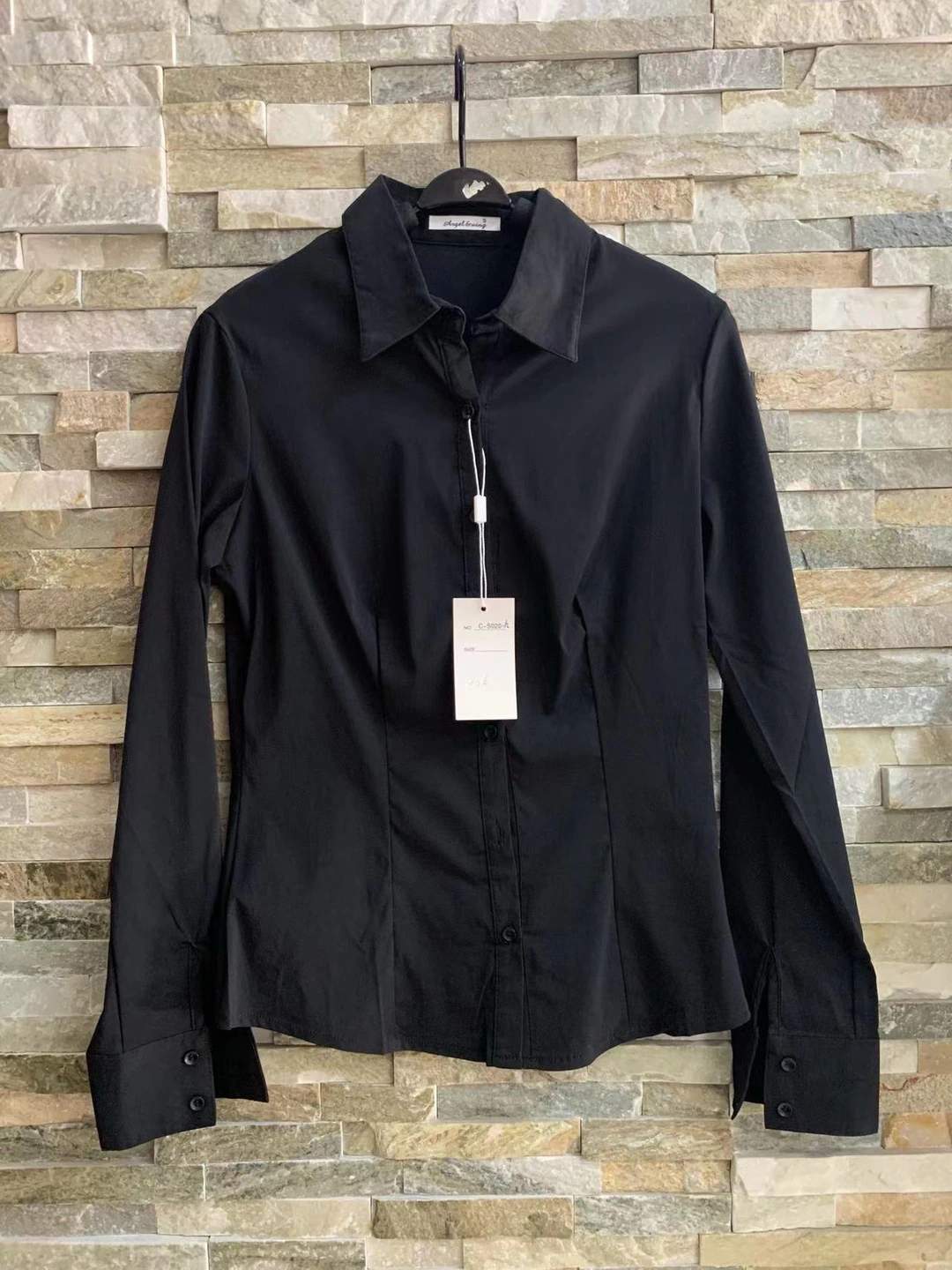 Camicia nera a maniche lunghe
