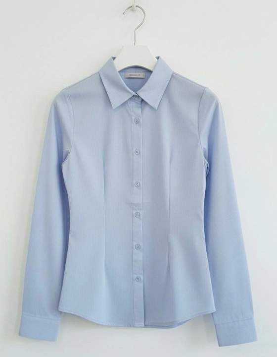 Camicia da donna a maniche lunghe con colletto classico