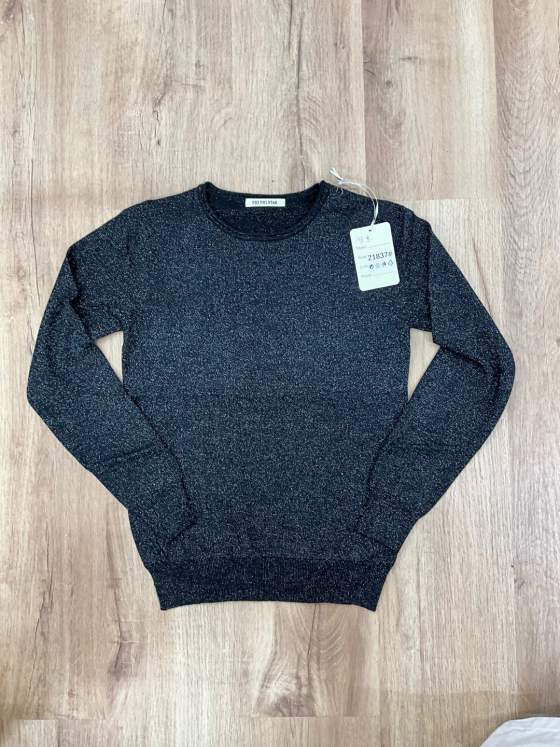 Maglione donna nero a manica lunga con collo rotondo