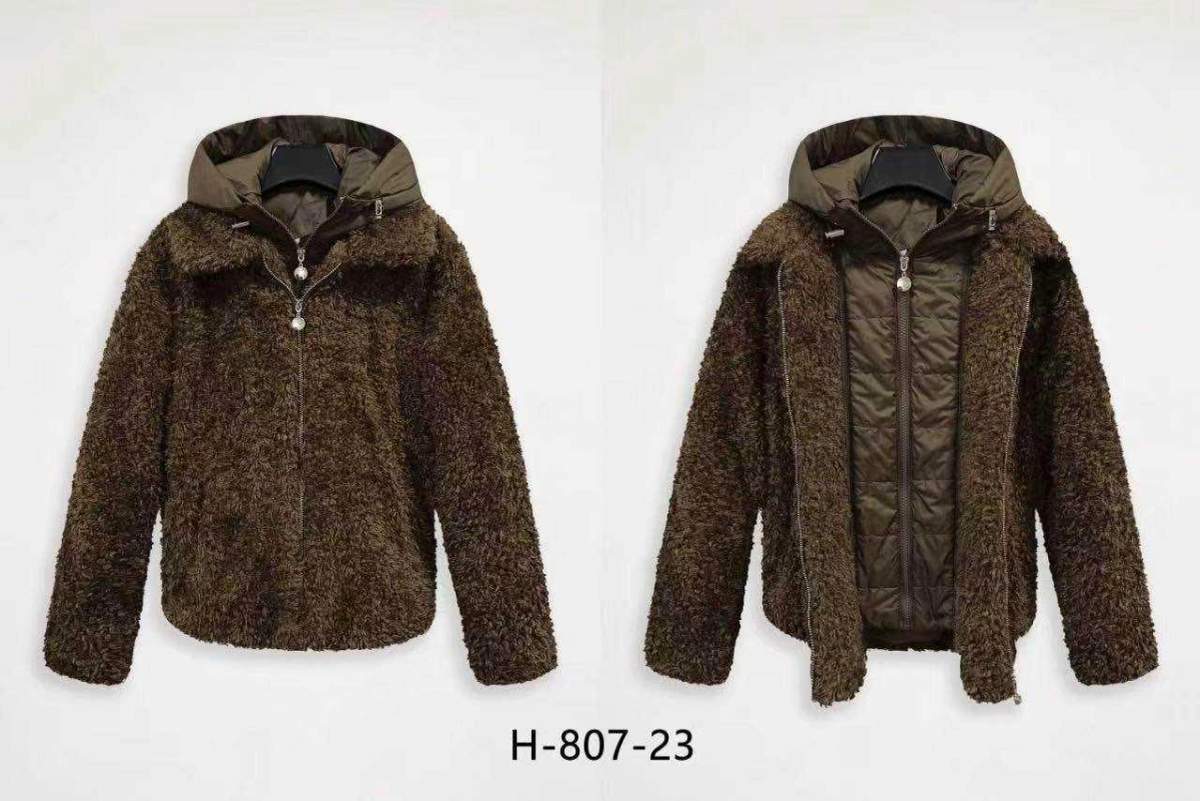 Giacca corta teddy con cappuccio